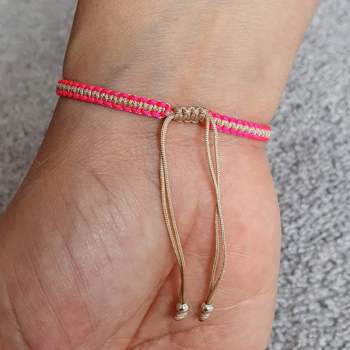 MYSTIC JEWELS - Pulsera Macrame - Kabbalah de Hilo con 2 colores, Amuleto, protección Mal de Ojo, Buena Suerte, Good Luck