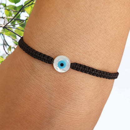MYSTIC JEWELS By Dalia - Pulsera hilo de macrome Rojo con nácar y ojo turco, para buena suerte, protección Mal de Ojo, Good Luck (Redondo - Negro)