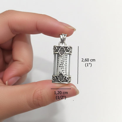 MYSTIC JEWELS - Colgante de Mezuzá en Plata de Ley 925 – Inscripción del Shemá Israel en Hebreo (Incluye Bolsa de Regalo